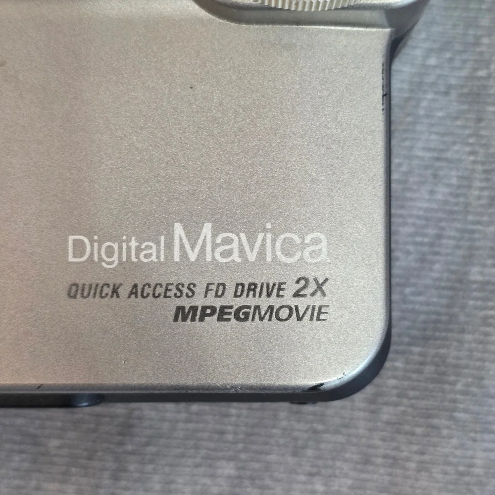 Sony Digital Mavica MVC-FD81 Camera OS Silver Floppy Disk Retro Y2K Tech Prop